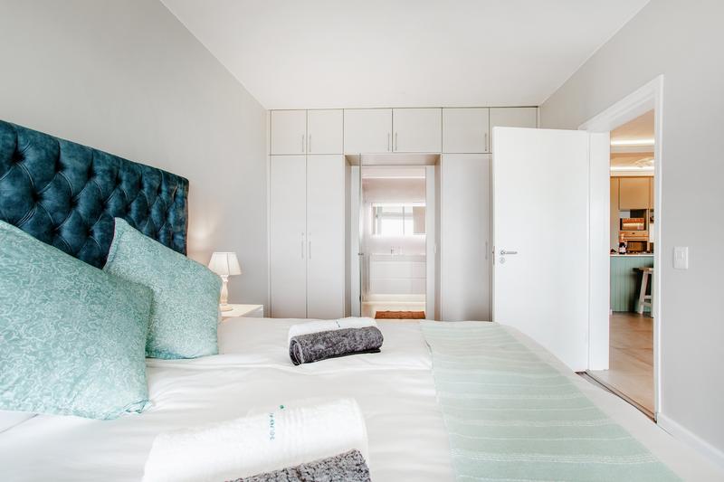 To Let 2 Bedroom Property for Rent in Dolphin Beach Western Cape